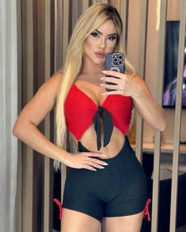 Conjunto Texturizado Vermelho + Short Preto